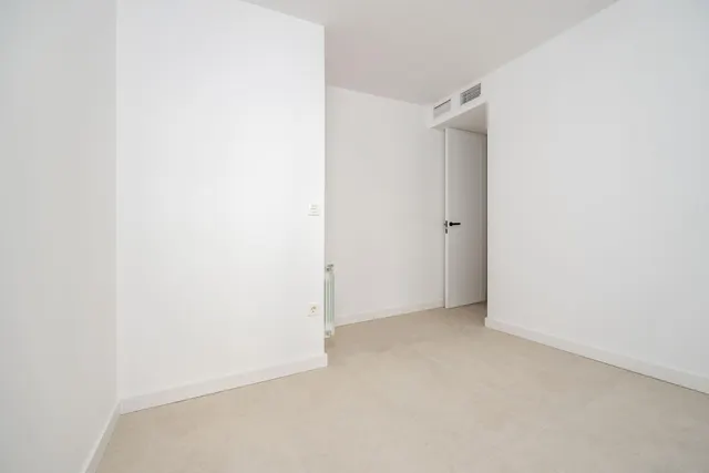 VENTA DE CÉNTRICO PISO EN ACERA DEL CASINO (CENTRO) - GRANADA — 28