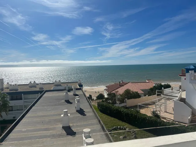Hermoso estudio frente al mar — 12