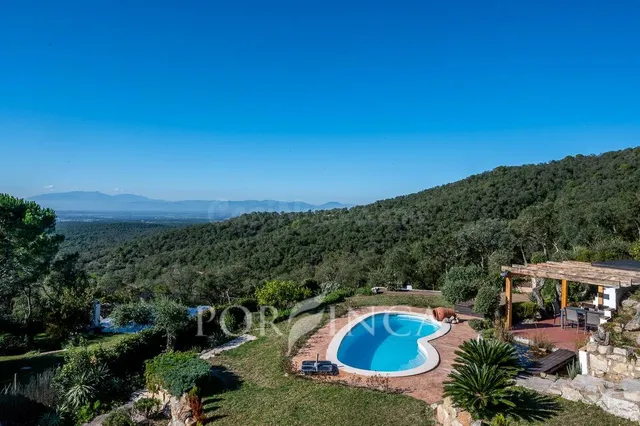 Villa moderna y espaciosa en venta en una posición única con - foto 5