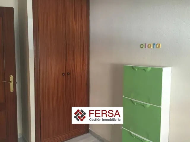 PISO AMUEBLADO EN ALQUILER CON ZONAS COMUNES CON JARDINES Y PISCINA — 15