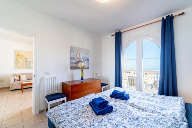Exclusivo apartamento con amplia terraza y vistas al mar en Loma Verde — 28