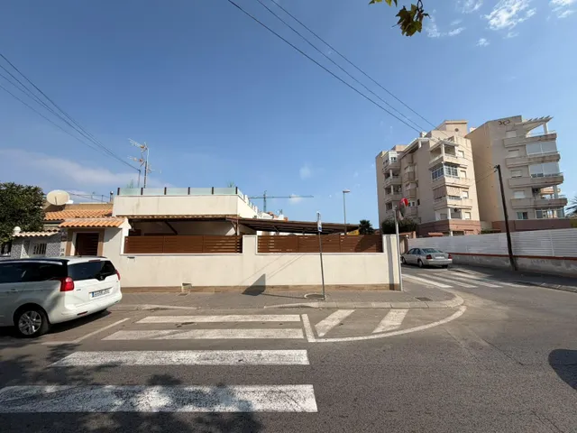 Espectacular vivienda reformada con parcela de 200 m2, terraza y solárium cerca de Playa del Cura — 36