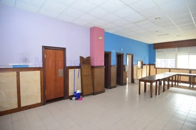 Local comercial en venta — 12