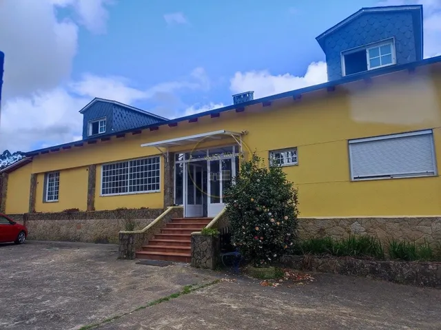 CASA DE 8 DORMITORIOS CON FINCA EN EL ENTORNO DE SAN COSME - foto 3