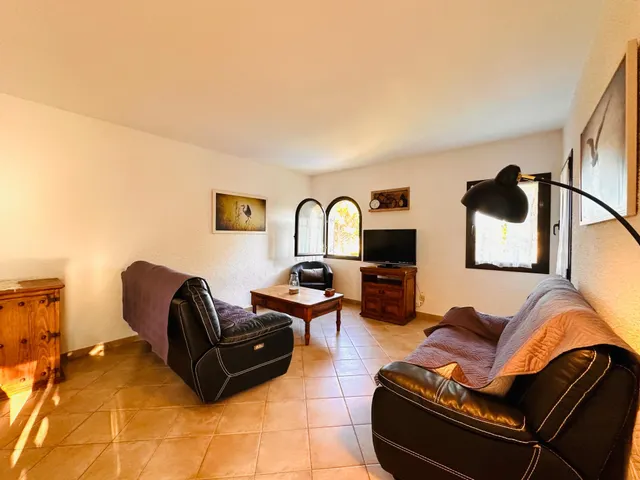 CALONGE: CHALET CON LICENCIA TURÍSTICA, GARAJE, JARDÍN Y PISCINA. ZONA MAS AMBRÓS - VIZC. CABANYES. — 8