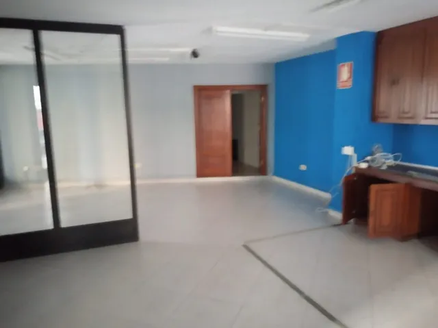 LOCAL COMERCIAL CENTRICO EN BOIRO — 4