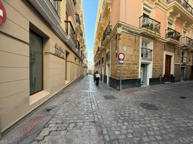 Piso en Cádiz, zona Centro — 18
