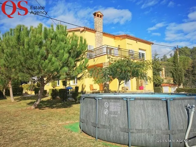Casa con jardín en Medinyà, Sant Julià de Ramis - foto 3