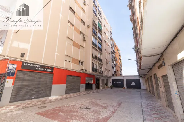 Piso en venta en calle arabial – Granada | — 32