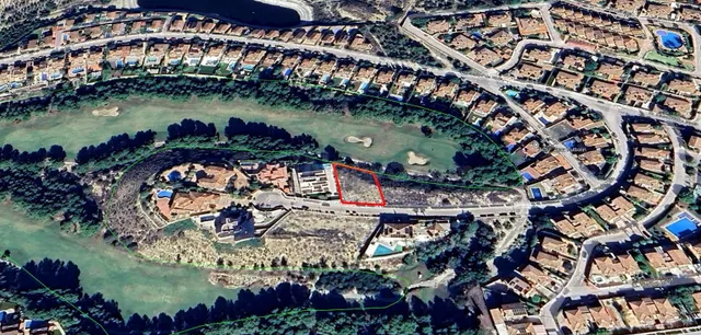 Tu chalet de lujo empieza aquí: primera línea de golf en la calle más exclusiva de altorreal. — 3