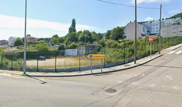 TERRENO URBANO EN BURELA - foto 3
