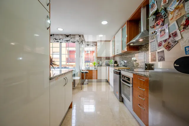 Piso con terraza privada y garaje en taialà — 12