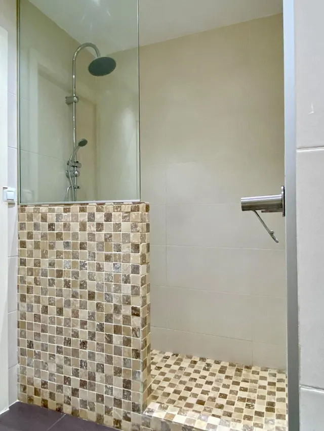 ALQUILER DE AMPLIA VIVIENDA REFORMADA CON 5 DORMITORIOS ZONA CAROLINAS ALTAS — 20