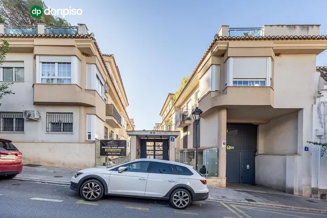 Piso con garaje, trastero y excelente ubicación en Huétor Vega — 25