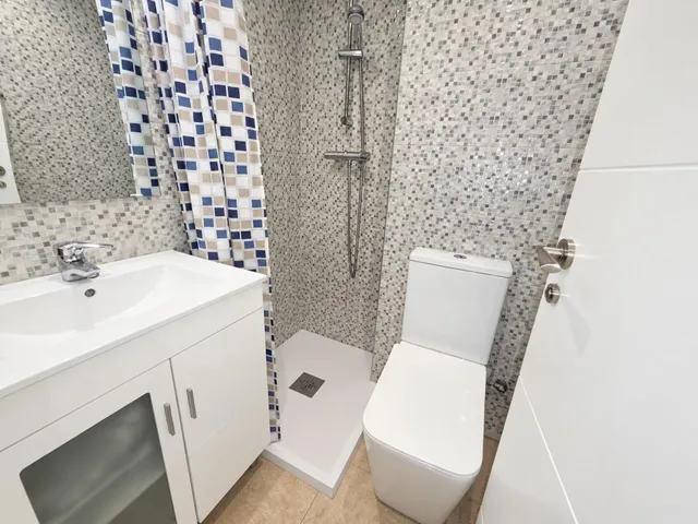 Piso en venta en passeig de pere iii, Manresa – 3 habitaciones, 2 baños y ascensor — 11