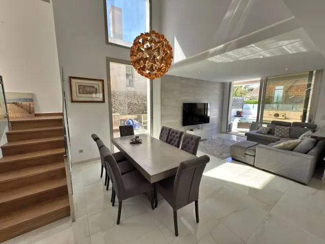 Villa 5 habitaciones 200m² en venta - Villamartín-Las Filipinas — 16