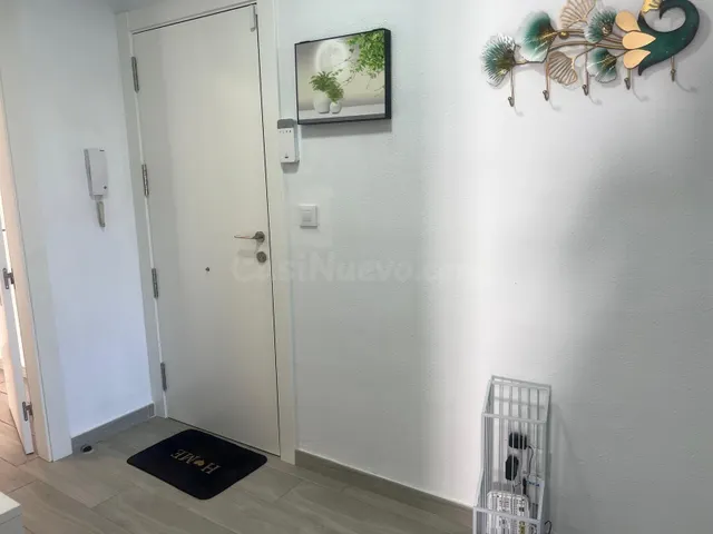 Luminoso piso reformado con terraza y piscina en pleno centro ciudad — 6