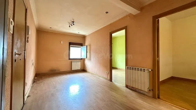 Excelente oportunidad para adquirir una vivienda con gran potencial en Donostia-San Sebastián. — 3