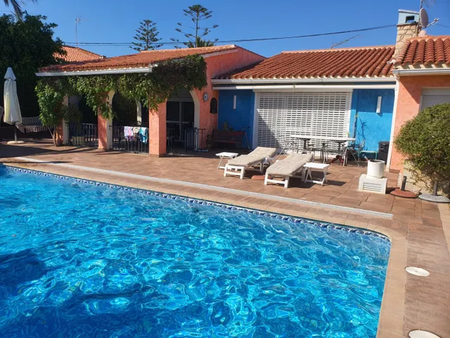 Chalet individual en una de las urbanizaciones mas exclusivas de Benidorm — 4