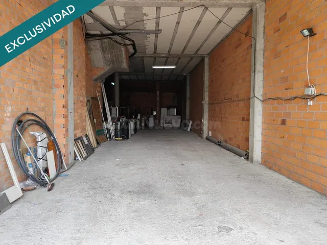 OPORTUNIDAD EN XINZO DE LIMIA - LOCAL COMERCIAL + OFICINA - foto 2