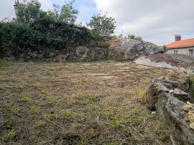Conjunto de viviendas semirestauradas en Baio — 41