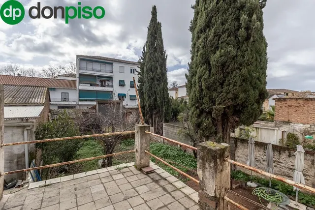Casa con Parcela a Reformar en Granada — 25