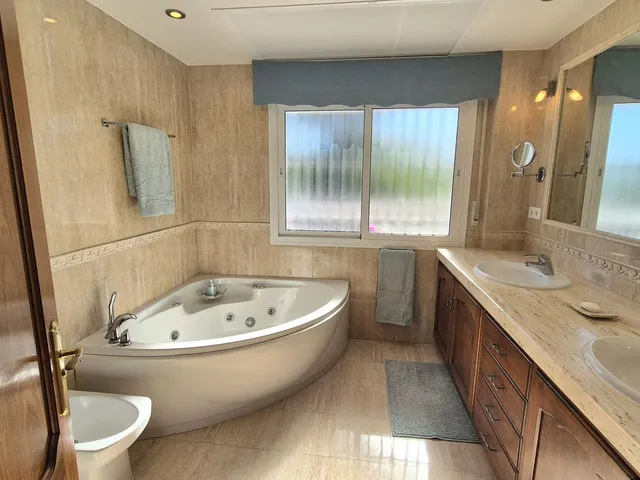 Chalet 4 habitaciones 238m² en venta - Marbella — 38