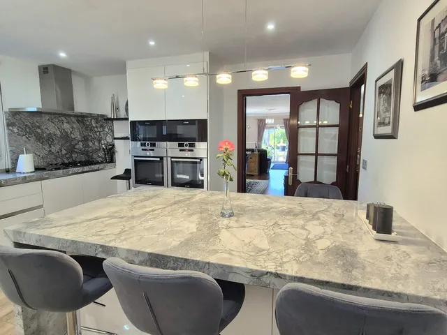 Chalet 4 habitaciones 238m² en venta - Marbella — 14