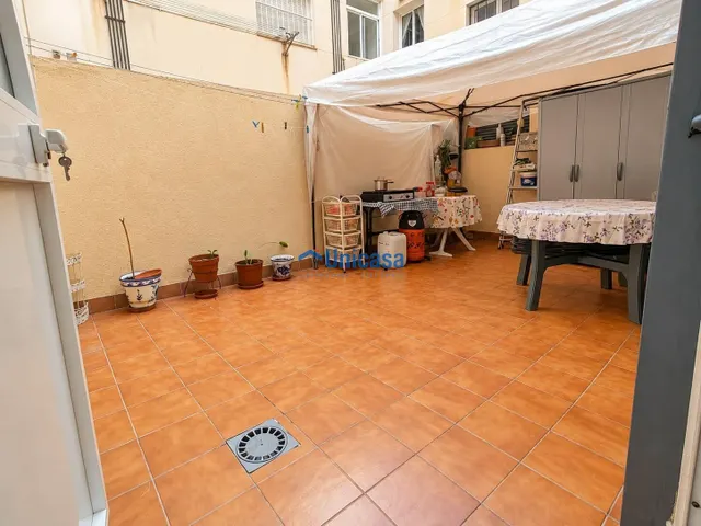 Piso de 3 dormitorios con terraza, patio, garaje y trastero — 10