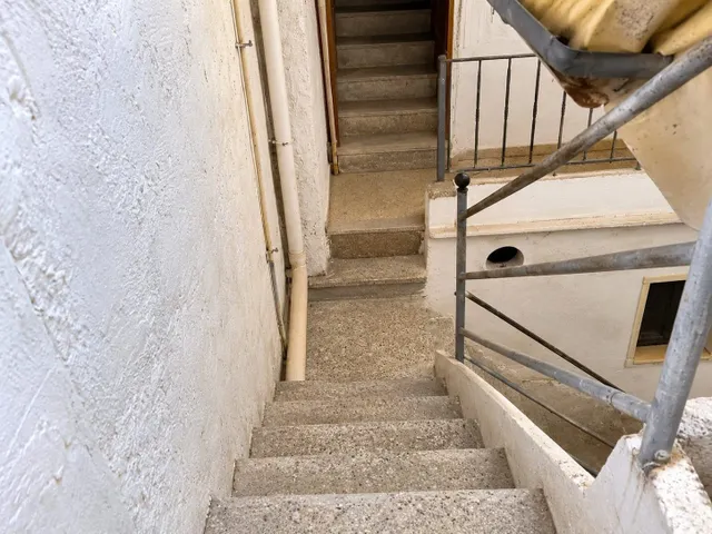 CASA CON PATIO Y GARAJE EN SA POBLA | 3 DORM. + ESTUDIO | POZO | TERRAZAS | 200 m2 — 24