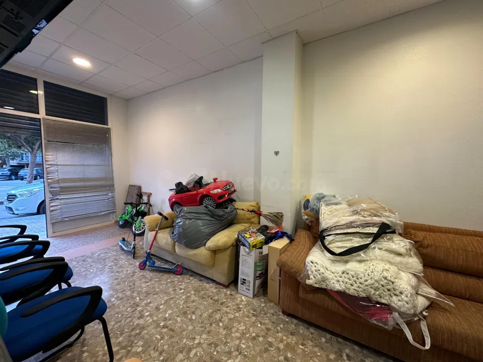 Alquiler - Local Comercial en Zona Camino Madrid