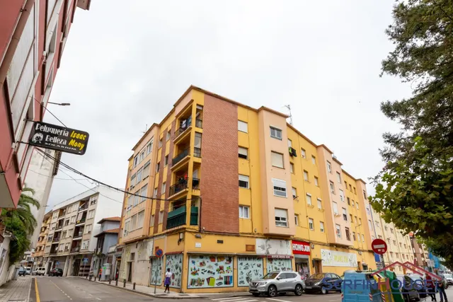 Tu próximo proyecto comienza en el centro de Santoña. — 19