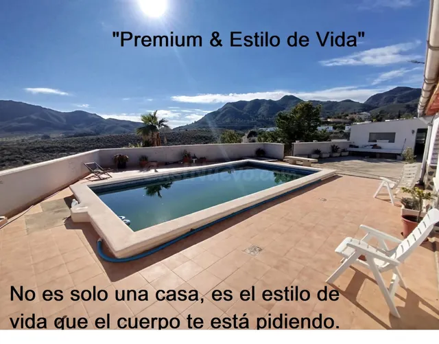 Finca con Alma en Leiva: 6.800m2 de Olivos, Piscina y el Mar