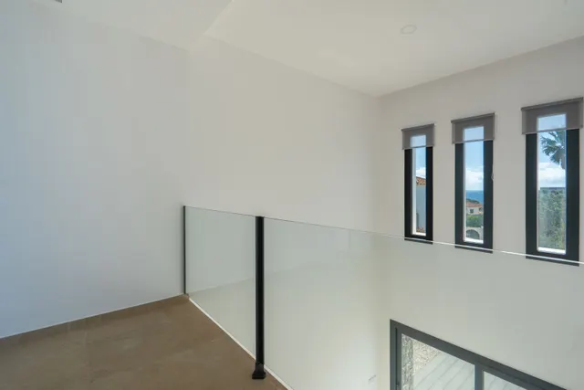 Villa 3 habitaciones 202m² en venta - La Fustera — 31