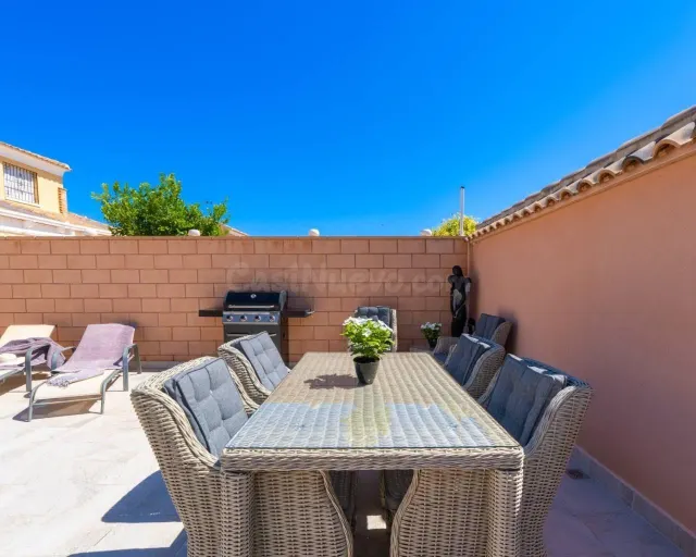 Villa independiente orientada al sur con piscina privada y s - foto 5