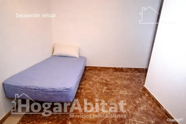 ESPACIOSA CASA CON TERRAZA Y GARAJE — 17