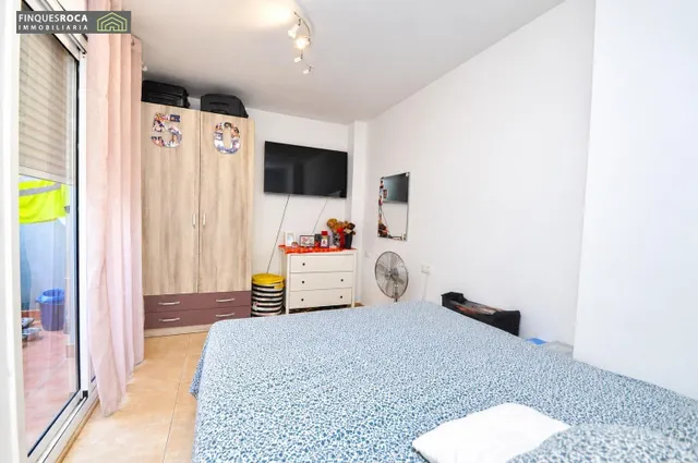 **AMPLIO PISO DE 3 habitaciones CON BALCÓN Y TERRAZA EN LA RÀPITA** — 20