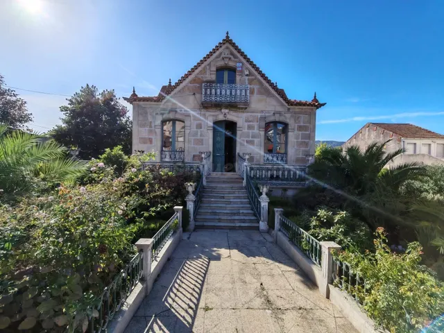 Villa indiana con jardín francés en O Porriño. - foto 2