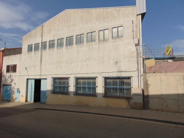 PARCELA URBANIZA-BLE EN VENTA — 2
