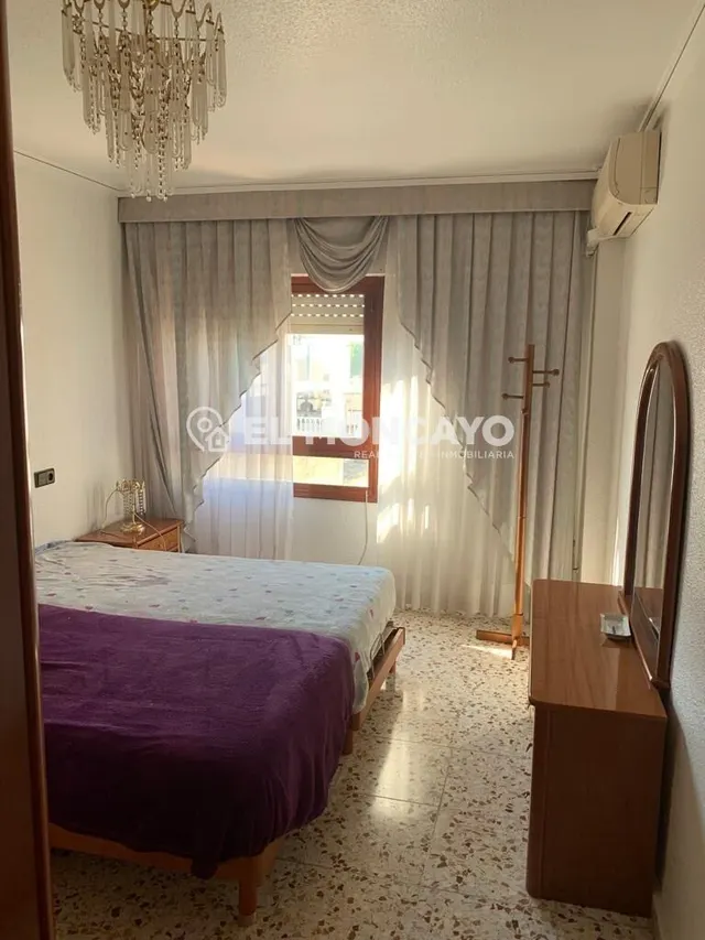 Fantástico apartamento con cuatro dormitorios en el centro de Catral, Alicante, Costa Blanca — 25