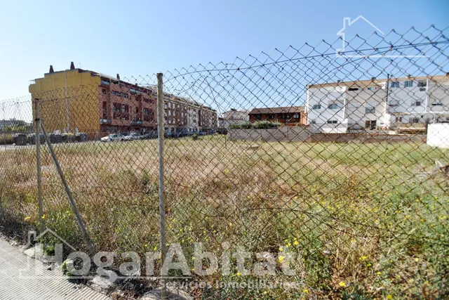 TERRENO URBANO EN LA AV DE SERRA D'ESPADÁ
