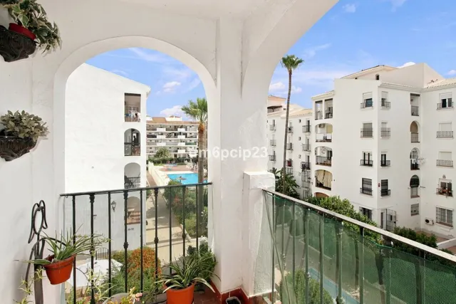 Apartamento en Venta en San Luis De Sabinillas Málaga — 2