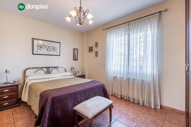 Chalet en los Chopos, Las Gabias — 17