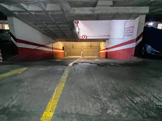 PLAZA DE PARKING EN VENTA  EN BELLVITGE, HOSPITALET DE LLOBREGAT — 5