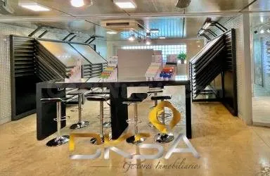 Nave industrial esquinera con oficinas equipadas y más de 1. - foto 4