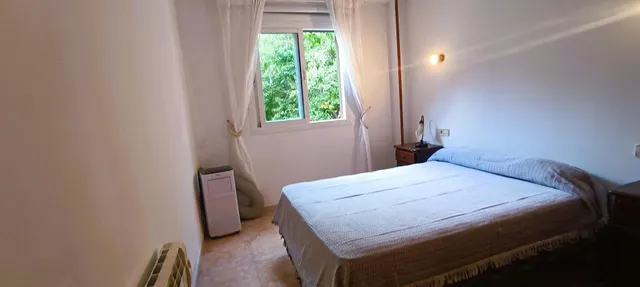Piso luminoso junto a la playa con terraza y vistas parciales al mar en la gruta — 25