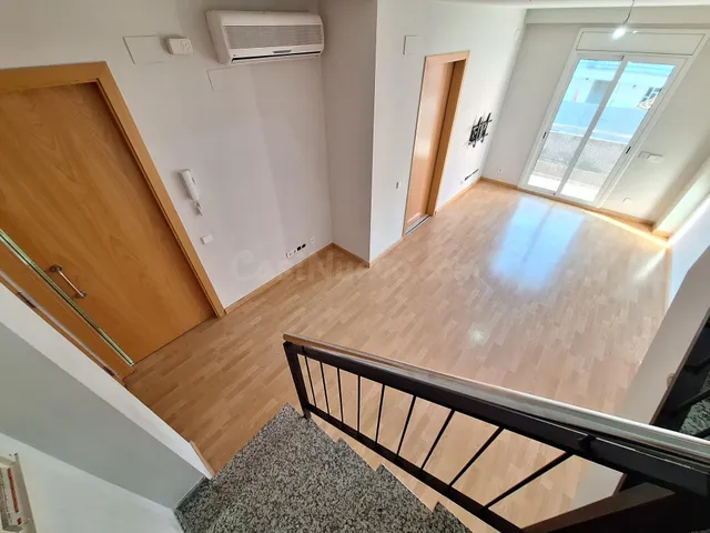 PIS DUPLEX ÒDENA POBLE