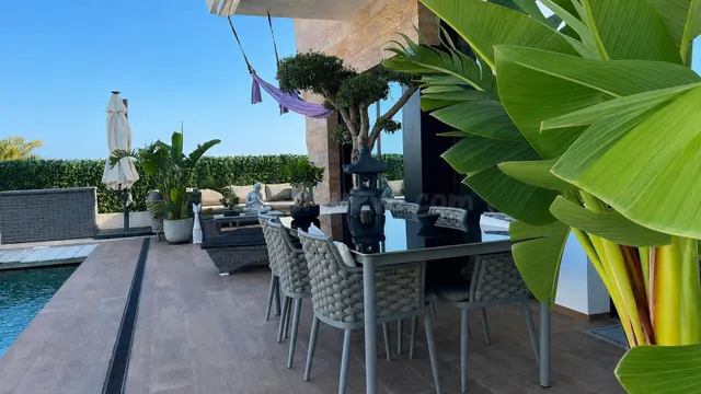 ¿Lujo, vistas al mar y paz absoluta? Tu oasis privado te espera en Finestrat. — 6