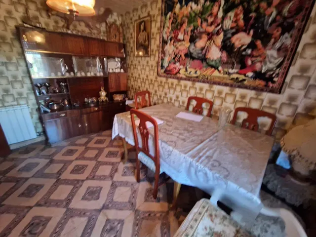 SE VENDE CASA EN VILLACALBIEL, 2 PLANTAS, PATIO 60 M2, CALEFACCIÓN, NECESITA REFORMAS — 8
