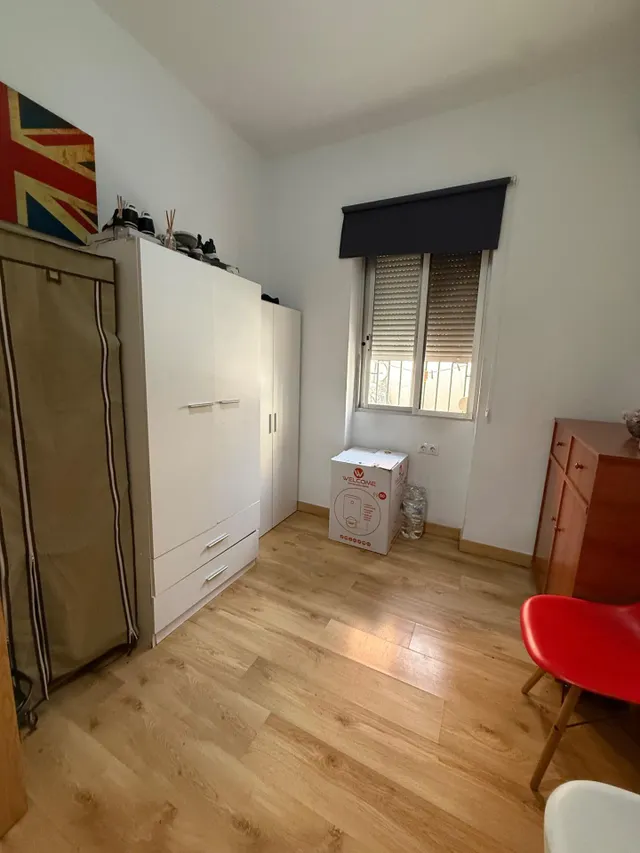 Piso de 2 dormitorios en eugenio gross – Málaga  230.000 € — 22